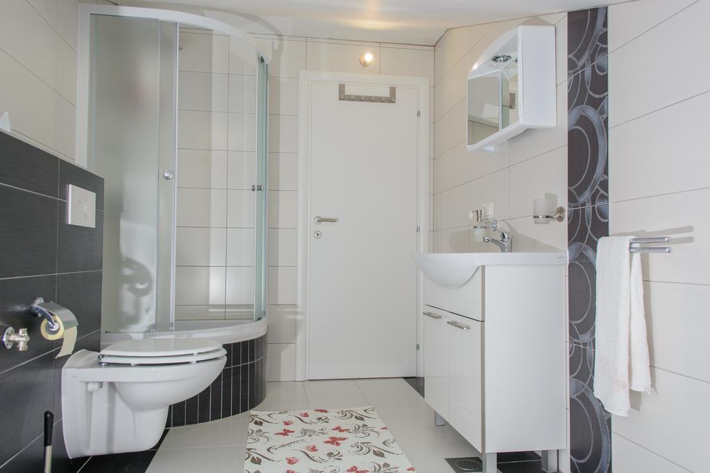 Апартаменти Apartman Daria Трогір Екстер'єр фото