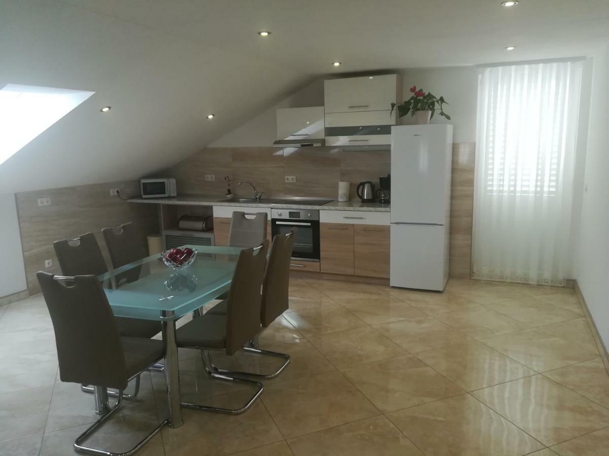 Апартаменти Apartman Daria Трогір Екстер'єр фото