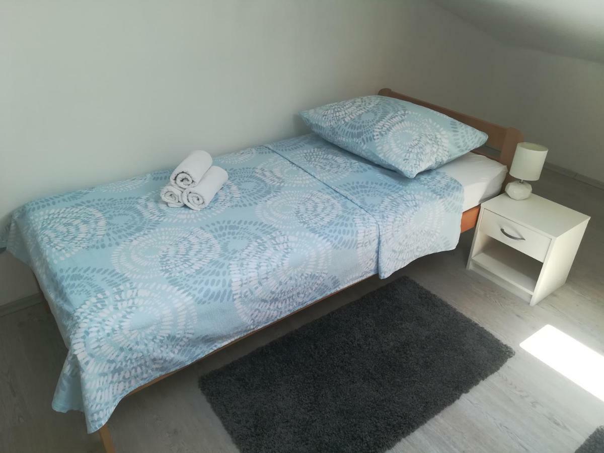 Апартаменти Apartman Daria Трогір Екстер'єр фото