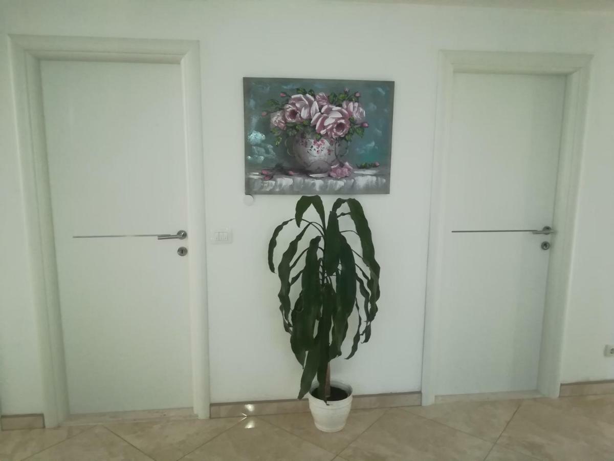Апартаменти Apartman Daria Трогір Екстер'єр фото